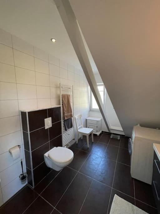Charmante Ferienwohnung In Idyllischer Lage Йевер Екстериор снимка